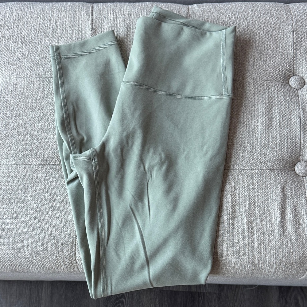 Lululemon wunder under high rise train 25’ legging